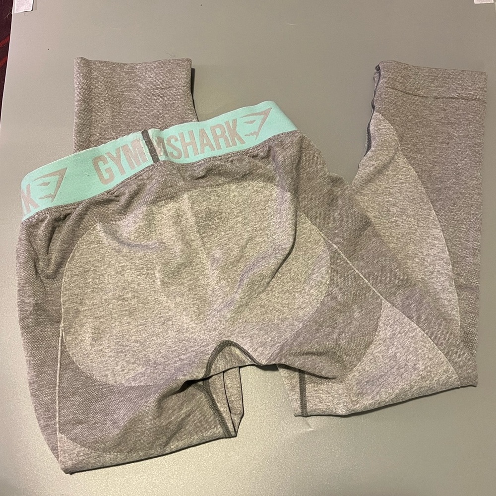 GYMSHARK LEGGINGS -XS